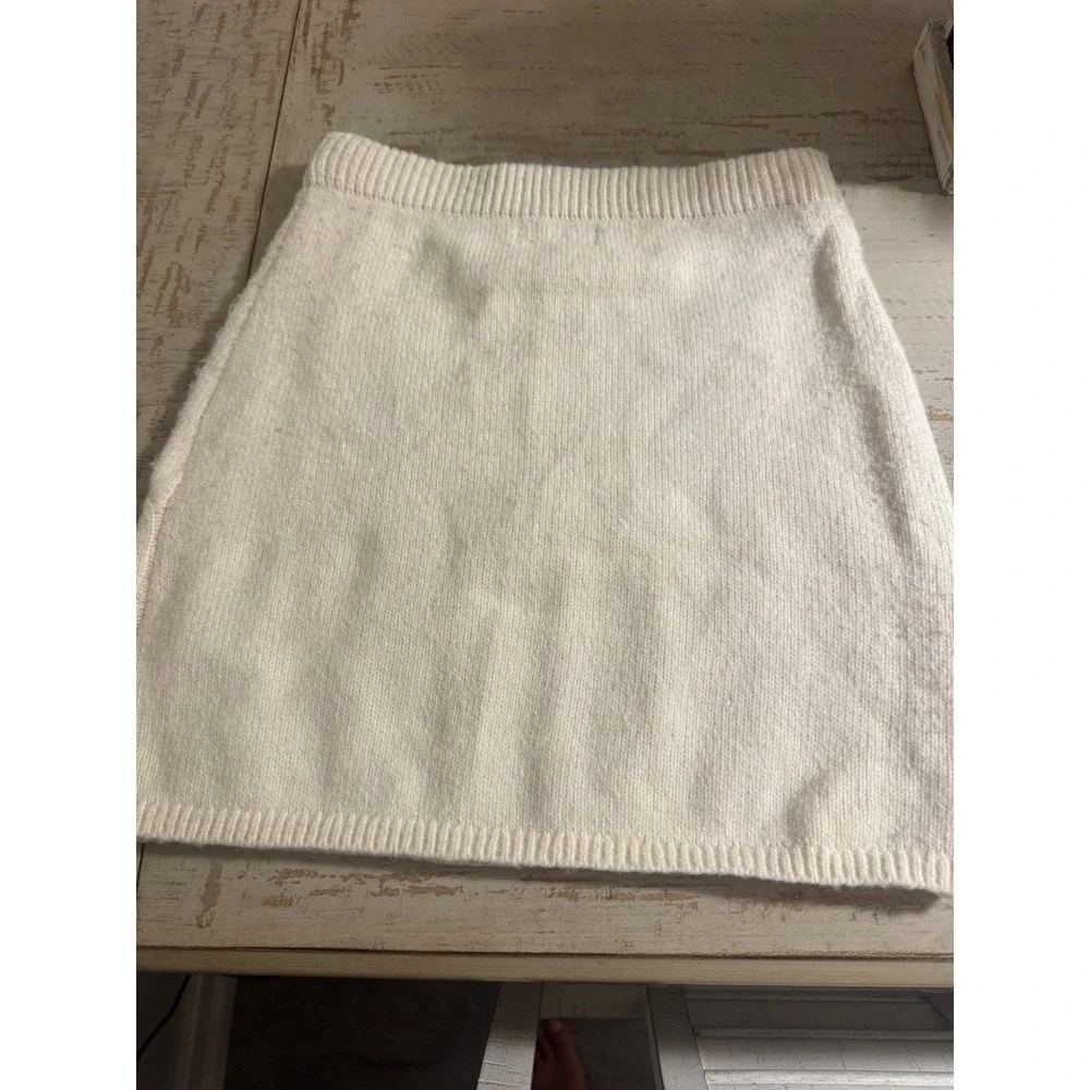 Primark Cares Girls Cream Cable Knit Skirt Size 10-11 Years 146cm Off White